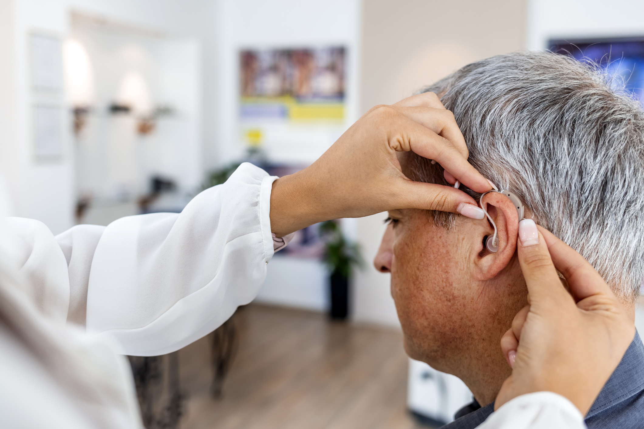 private insurance companies, fitting hearing aids, medicare cover hearing tests.